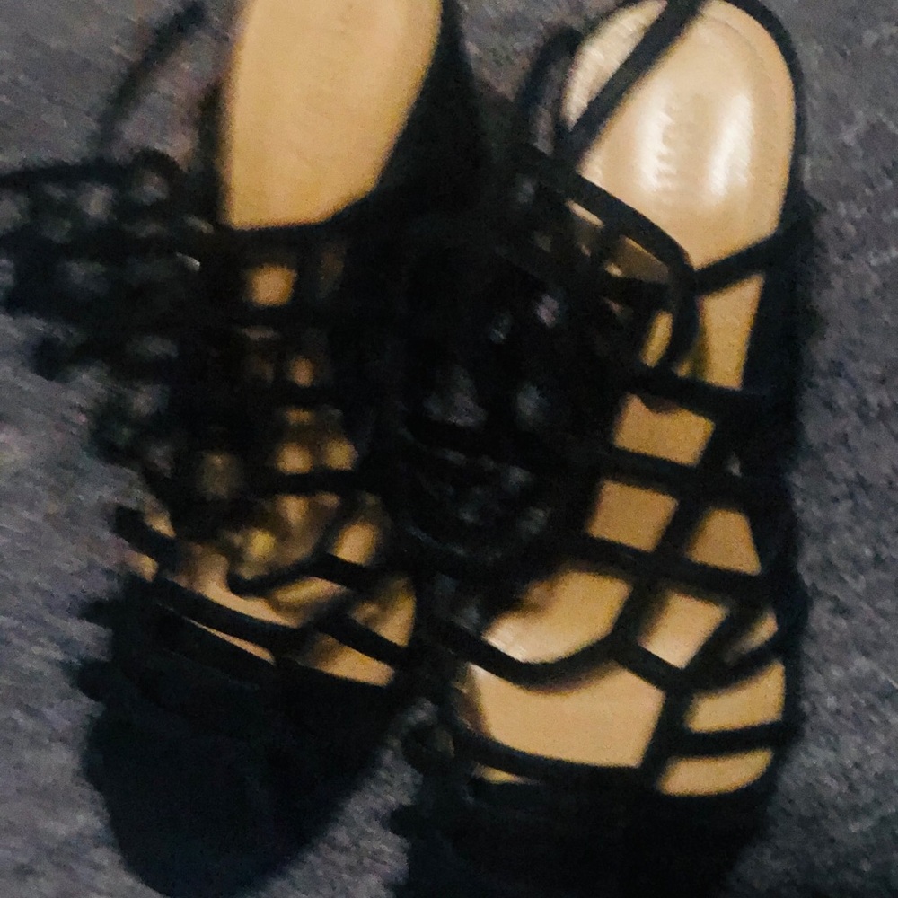 Shoes - Picture 3 of 3